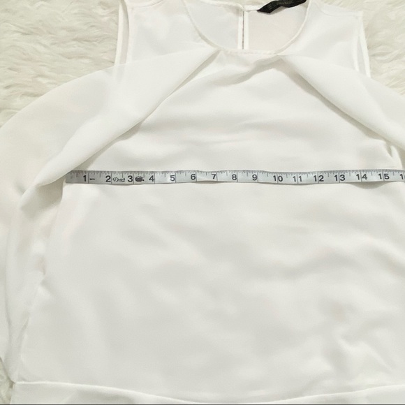 ZARA Basic White Flowy Blouse - Picture 3 of 4